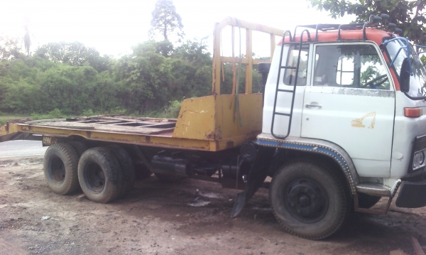 ขายเทเลอร์Isuzu เครื่อง Eh700 2เพลามีสโลว์ พวงมาลัยพาวเวอร์สภาพสวยพร้อมใช้ติดต่อคุณอ๊อฟพิจิตร086-737-9991