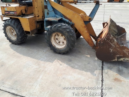 ขาย รถตัก MITSUBISHI WS300A เอวอ่อน 4WD ยกสูงได้ 3.50 เมตร พร้อมใช้งาน