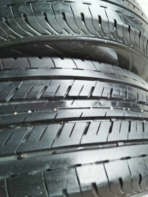 215/70R15   BRIDGESTONE DURAVIS R611  ชุด 4 เส้น   tel.081-427-3941