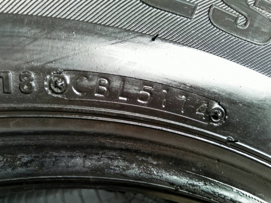 215/70R15   BRIDGESTONE DURAVIS R611  ชุด 4 เส้น   tel.081-427-3941