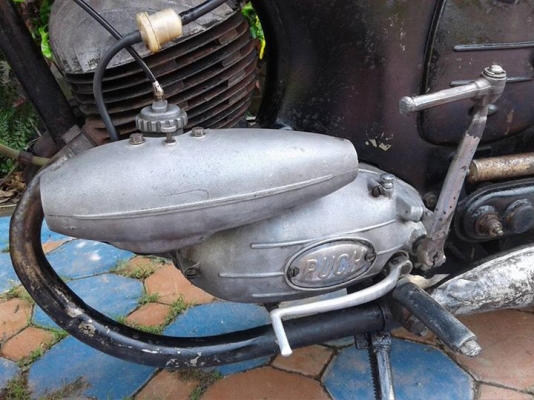 ขายครับรถโบราณ PUCH 175 SV สภาพเดิมสวยมีรูปครับ