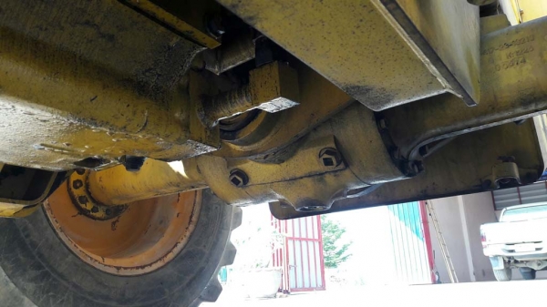 รถตัก Komatsu WA100-1 เก่าญี่ปุ่น