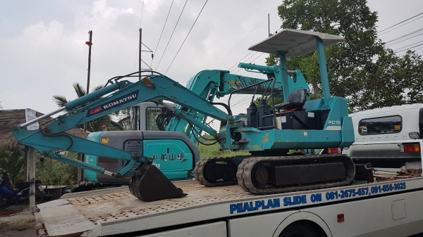 ขายด่วนรถแบคโฮKOMATSUโคมัสซูรุ่นยอดนิยมสวยๆPC15-6เครื่องโคมัสซู3D78เครื่องดีปั่มแรงรถนอกเพิ่งนำเข้ามาใหม่ยังไม่เคยใช้งานในเมืองไทยเลย