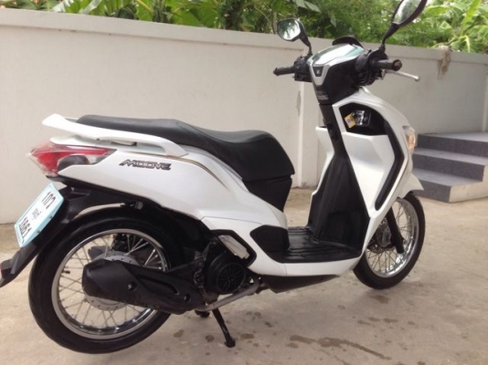 Honda Moove14. 110i หัวฉีด idling Stop ประหยัด เดิมวิ่งน้อย สีขาว Honda Moove14. 110i หัวฉีด idling Stop ประหยัด เดิมวิ่งน้อย สีขาว