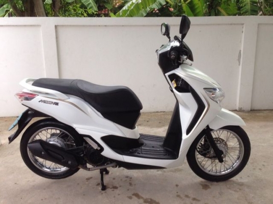 Honda Moove14. 110i หัวฉีด idling Stop ประหยัด เดิมวิ่งน้อย สีขาว Honda Moove14. 110i หัวฉีด idling Stop ประหยัด เดิมวิ่งน้อย สีขาว