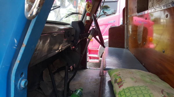 ขาย 10 ล้อดั้ม หัวยาว เพลาเดียว เครื่อง 6BD1 165 แรงม้า คัสซีสวยตลอดเส้น ช่วงล่างเดิมๆ พวงมาลัยพาวเวอร์ ทะเบียนเต็มพร้อมโอนครับ