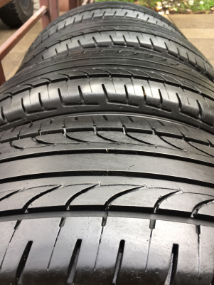 ยาง Goodyear 215 70 15 กลางปี16 ดอกเต็ม ไม่มีปะ เนื้อนิ่มๆ ใช้ยาว ราคาไม่แพง