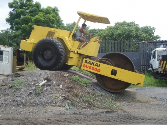 รถบดสั่นเสทือน SAKAI SV500D เปลือกเดียว2เพลา6สูบ เอกสารเล่มทะเบียน3800ช.ม รถบดสั่นเสทือน SAKAI SV500D เปลือกเดียว2เพลา6สูบ เอกสารเล่มทะเบียน3800ช.ม