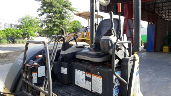 รถขุด Komatsu PC40MR-2 เก่าญี่ปุ่น