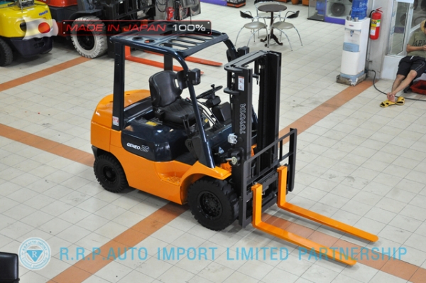 ขายรถโฟล์คลิฟท์มือสอง TOYOTA รุ่น 7FG25-11856 นำเข้าจากประเทศญี่ปุ่น 100\% ไม่เคยใช้งานในไทย