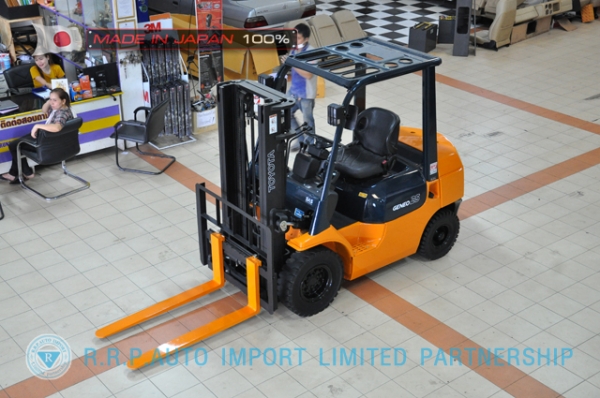 ขายรถโฟล์คลิฟท์มือสอง TOYOTA รุ่น 7FG25-11856 นำเข้าจากประเทศญี่ปุ่น 100\% ไม่เคยใช้งานในไทย