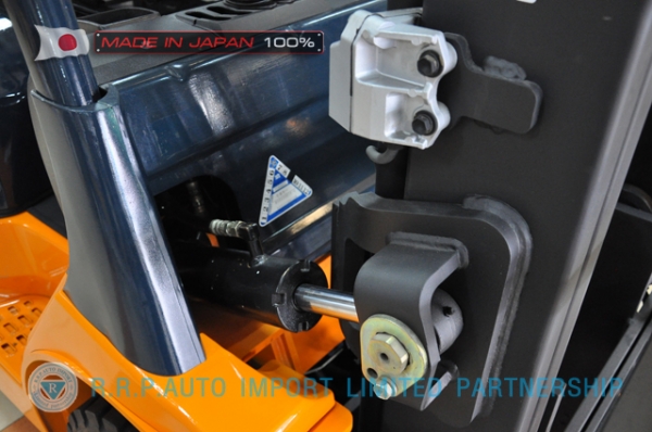 ขายรถโฟล์คลิฟท์มือสอง TOYOTA รุ่น 7FG25-11856 นำเข้าจากประเทศญี่ปุ่น 100\% ไม่เคยใช้งานในไทย