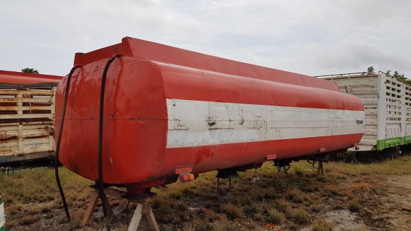 ขาย แทงค์น้ำมัน 18000 ลิตร ตามสภาพ สนใจติดต่อเรา ดำสุโขทัย โทร 089-7087998,081-7855503 หรือเยี่ยมชมเว็ปไซได้ที่ www.dum-sukhothai.com เรายินดีให้บริการค่ะ