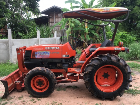รถไถนานั่งขับ Kubota l3408 ปี 51 พร้อมอุปกรณ์หน้าหลังเล่มทะเบียนพร้อมโอน