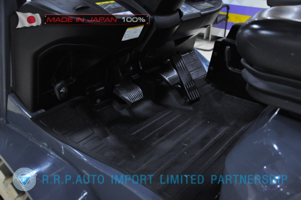 ขายรถโฟล์คลิฟท์มือสอง TOYOTA รุ่น 8FG20-13263 นำเข้าจากประเทศญี่ปุ่น 100\% ไม่เคยใช้งานในไทย