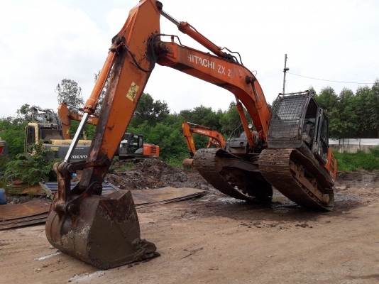 รถแบคโฮ HITACHI ZX200-5G  ปี 2012 จำนวน 5 คัน ราคาถูกที่สุดในประเทศไทย