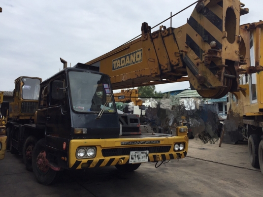 ขายรถเครน 12 ล้อ TADANO TG350-M1 ปี.1982 อุปกรณ์ครบ 5 คอนโทรน รถใช้งานอยู่ มีให้เลือก 4 คัน ราคา.385