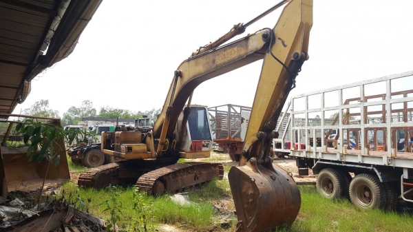 ขาย แบคโฮ KATO HD 900V II เครื่อง 6D15 เทอรโบ ปั้มแรง ช่วงล่างแน่น เอกสารใบอินวอยซ์ ราคาต่อรองได้