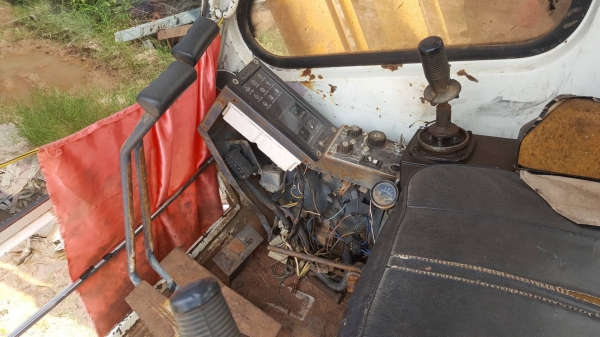 ขาย แบคโฮ KATO HD 900V II เครื่อง 6D15 เทอรโบ ปั้มแรง ช่วงล่างแน่น เอกสารใบอินวอยซ์ ราคาต่อรองได้