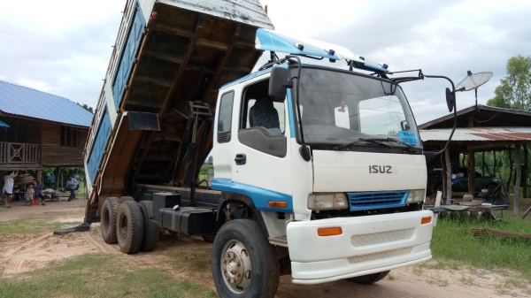 ขายด่วนๆISUZU. DECA270สองเพลาดั้มมีระบบลากลูกเครื่องดี คัชซีสวย จัดแนนท์ได้สูง เอกสารพร้อมโอนโทรไอดี