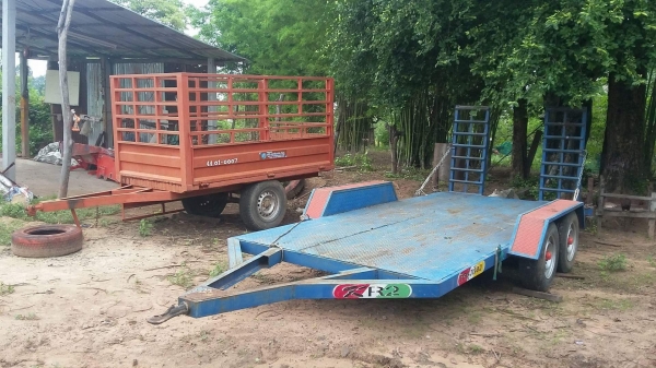 เทลเลอร์บรรทุกรถเกี่ยวข้าว  เบรคโฮล์เล็ก   รถไถ