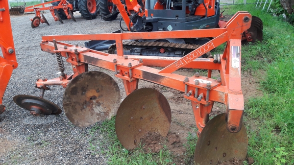 ขายคูโบต้า M8540 ดันหน้า+ผาน3 เล่มทะเบียนพร้อม โทร 0872016577