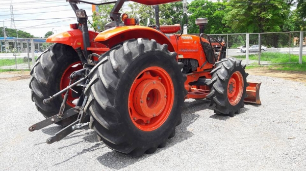 ขายคูโบต้า M8540 ดันหน้า+ผาน3 เล่มทะเบียนพร้อม โทร 0872016577