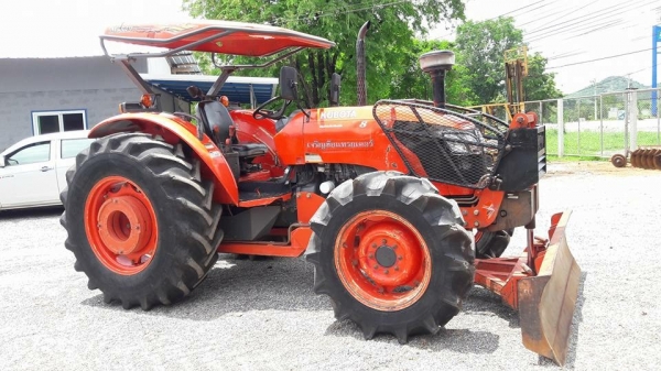 ขายคูโบต้าM8540มีดันหน้าและผานบุก3 สภาพเดิมๆคับ ราคา620,000.