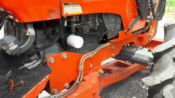 ขายคูโบต้าM8540มีดันหน้าและผานบุก3 สภาพเดิมๆคับ ราคา620,000.