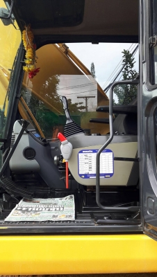 ขายด่วน!! Komatsu PC200-8 สภาพสวยค่ะ