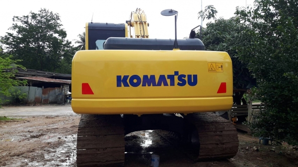 ขายด่วน!! Komatsu PC200-8 สภาพสวยค่ะ ขายด่วน!! Komatsu PC200-8 สภาพสวยค่ะ