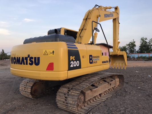 ขายด่วน!! KOMATSU PC200-8MO สภาพสวยค่ะ