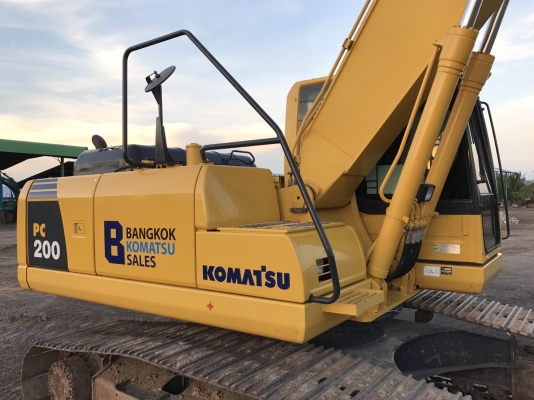 ขายด่วน!! KOMATSU PC200-8MO สภาพสวยค่ะ