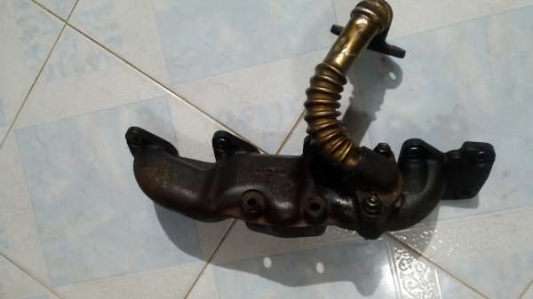 ท่อร่วม ท่อไอเสีย เขาควาย ติดกับฝาสูบ chevrolet captiva 2.0 2007-2010 diesel