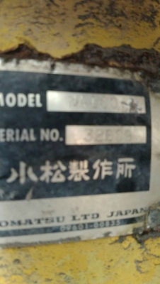 รถตักล้อยางKOMATSU WA100-1  เอกสารอินวอย อยู่ภาคกลาง 380,000บ. สนใจ 0835601591 หรือ 0903494058