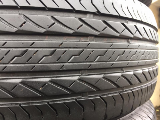 ขายยาง BRIDGESTONE ECOPIA EP850 265-65-17 ปลายปี15 ดอกหนาจัด ไม่มีปะ ไม่มีตำหนิ ชุดละ 7,500 บาท