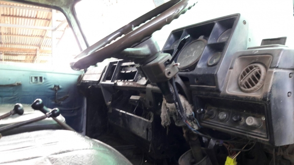 ขายIsuzu จัมโบ้ไม่ดั้ม 2เพลา สภาพสวยพร้อมใช้ติดต่อคุณอ๊อฟพิจิตร086-737-9991