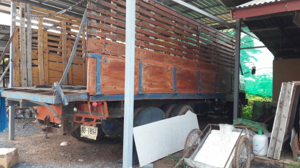 ขายIsuzu จัมโบ้ไม่ดั้ม 2เพลา สภาพสวยพร้อมใช้ติดต่อคุณอ๊อฟพิจิตร086-737-9991 ขายIsuzu จัมโบ้ไม่ดั้ม 2เพลา สภาพสวยพร้อมใช้ติดต่อคุณอ๊อฟพิจิตร086-737-9991