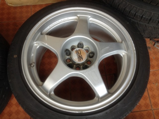 ล้อเเท้ OZ RACING 17กว้าง8อ๊อฟ35ทั้ง4วงเก่าญี่ปุ่นสีเดิมยางติดมาปี14ใส่วิ่งได้อยู่ ล้อ5รู100กับ5รู114 ล้อเเท้ OZ RACING 17กว้าง8อ๊อฟ35ทั้ง4วงเก่าญี่ปุ่นสีเดิมยางติดมาปี14ใส่วิ่งได้อยู่ ล้อ5รู100กับ5รู114