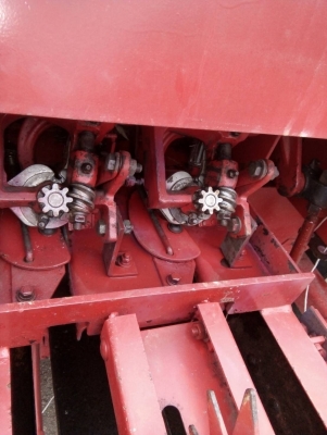 ขายรถไถพร้อมเครื่องอัดฟาง