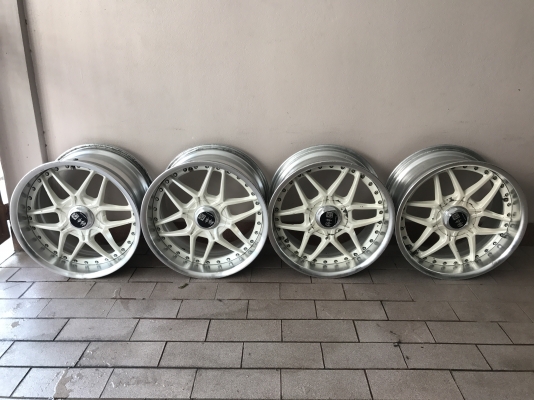 ล้อเเท้ KAKIMOTO GT 17หน้า9หลัง10สีเดิมๆญี่ปุ่นตามสภาพไม่คดไม่ดุ้งไม่ซ่อมไดๆทั้งสิ้นสภาพจากญี่ปุ่นจริงๆ
