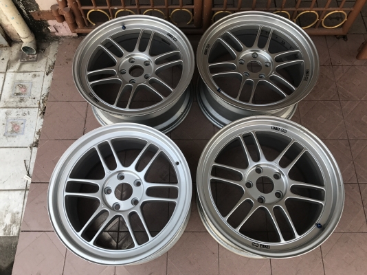ล้อเเท้ RPF1 18กว้าง9อ๊อฟ35ทั้ง4วงสีเดิม3วงอีกวงทำสีมาไม่เหมือนต้องไปทำใหม่