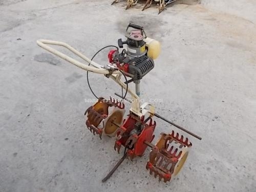 เครื่องกำจัดวัชพืชในร่องข้าว KIORITZ KW ราคาพิเศษ 9,500 บาท รหัสสินค้า : 80803136 www.nihonmono.com เครื่องกำจัดวัชพืชในร่องข้าว KIORITZ KW ราคาพิเศษ 9,500 บาท รหัสสินค้า : 80803136 www.nihonmono.com