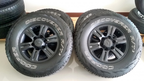 แม็กขอบ16 6รู139.7 พร้อมยางคูเปอร์ AT3 265/70R16 แม็กขอบ16 6รู139.7 พร้อมยางคูเปอร์ AT3 265/70R16