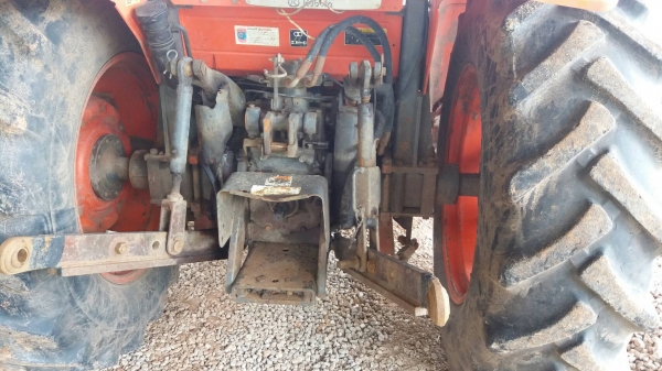 ขาย KUBOTA M7040 ดันหน้า ผาน7 สภาพพร้อมใช้งาน สภาพเดิมๆสวยๆ 3,505ชม. ขาย KUBOTA M7040 ดันหน้า ผาน7 สภาพพร้อมใช้งาน สภาพเดิมๆสวยๆ 3,505ชม.