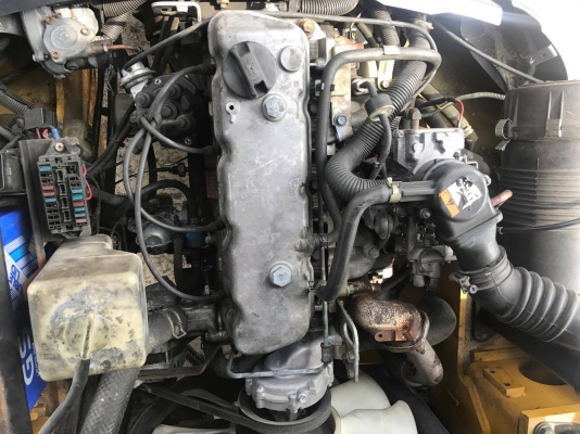 ขายฟอร์คลิฟท์  KOMATSU รุ่น FG25T-16 ขนาดยก 2.5 ตันเสา 4 เมตร เก่านอกเเท้