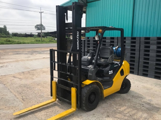 ขาย รถโฟล์คลิฟท์ KOMATSU รุ่น FG25T-16เสาทูฟรี 4.3 เมตร