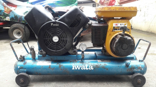 เครื่องปั๊มลม IWATA เครื่อง ROBIN  ถังคู่