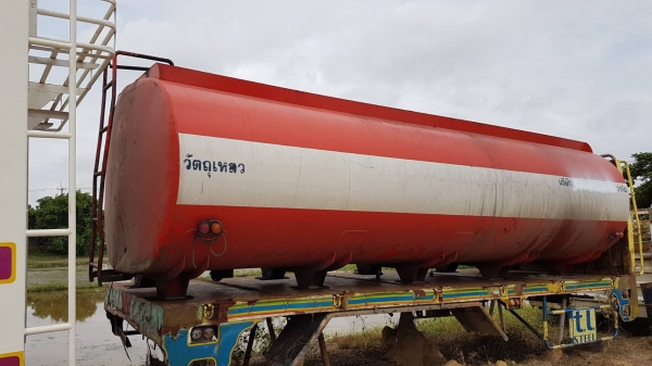 ขาย แทงค์น้ำมัน 18000 ลิตร ตามสภาพ สนใจติดต่อเรา ดำสุโขทัย โทร 089-7087998,081-7855503 หรือเยี่ยมชมเว็ปไซได้ที่ www.dum-sukhothai.com เรายินดีให้บริการค่ะ