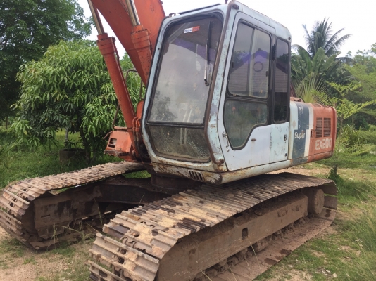 รถขุด EX200-2 รถเดิมๆสีเดิม ไฟฟ้าอยู่ แต่เร่งมือ เอกสารซื้อขาย
